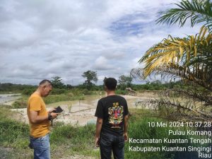 Sat Reskrim Polres Kuansing Mengecek Aktivitas PETI di Desa Pulau Komang