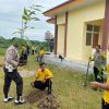 Polsek Kuantan Hilir Tanam 80 Bibit Pohon, Implementasikan Program “Green Policing” Kapolda Riau