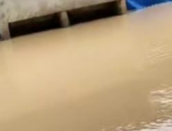 Banjir Tahunan Disebut Warga, Aktivitas di Desa Petapahan Lumpuh Akibat Luapan Sungai