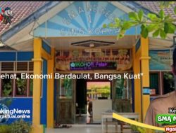 Pers Sehat Ekonomi Berdaulat Bangsa Kuat Diucapkan Jajaran SMA N 1 Singkohor
