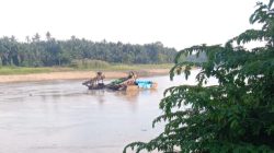 Rakit PETI Penuhi Sungai Indragiri Tanpa Takut, APH Minta Bertindak