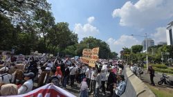 Aksi Unjuk Rasa di Silang Selatan Monas Berjalan Aman dan Terkendali