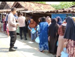 Polsek Pakuhaji Bagikan Baksos Pererat Silaturahmi