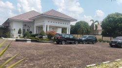 Mobil Patroli Masuk Rumdis Sekda, Dugaan Kehadiran Tim KPK Menguat