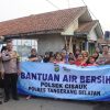 Polres Tangsel Salurkan Air Bersih Warga Terdampak Kekeringan, Saat Warga Kesulitan