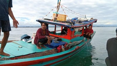 Hilang Kontak di Laut, Dua Nelayan Gosong Telaga Ditemukan Selamat
