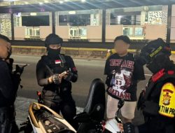 Brimob Polda Metro Jaya Bubarkan Balap Liar Jakarta Timur