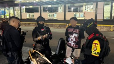 Brimob Polda Metro Jaya Bubarkan Balap Liar Jakarta Timur