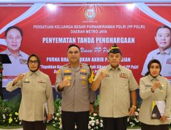 Wakapolda Metro Jaya Sematkan Penghargaan Tridharma, 25 Pengurus Purnawirawan Polri