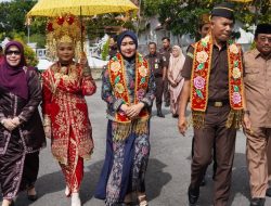 Kajari Baru Syahron Hasibuan Disambut Peusijuek di Aceh Singkil