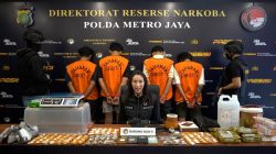 Polda Metro Jaya Gagalkan Sindikat Tembakau Sintetis 995 Gram di Pemukiman Padat