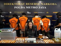 Polda Metro Jaya Gagalkan Sindikat Tembakau Sintetis 995 Gram di Pemukiman Padat