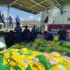 Polri Distribusikan Bantuan Logistik Kapolri ke Korban Gempa Flores — KM BIMA-7014 dan KP Pulau Padar Angkut Ribuan Paket Sembako