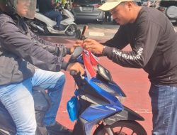 Semarakkan HUT ke-81 Kemerdekaan RI, Komunitas Motor Insieme Bagikan dan Pasang Langsung Bendera Merah Putih di Medan