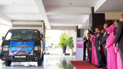 Semarak HUT ke-81 RI, Polri Gerakkan 44 Truk Bantuan Serentak untuk Korban Gempa Flores NTT
