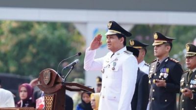 Jadi Inspektur Upacara HUT ke-81 RI, Bupati Lucky Hakim Ajak Masyarakat Isi Kemerdekaan dengan Kerja Nyata — Paparkan Sejumlah Capaian Pemkab Indramayu