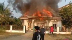 Satu Unit Rumah Milik H. Anas Hangus Terbakar di Kuantan Hilir, Kuansing — Penyebab Belum Diketahui