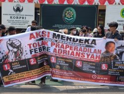 Massa Sampaikan Aspirasi di PN Jaksel, Minta Praperadilan Febrie Adriansyah Ditolak